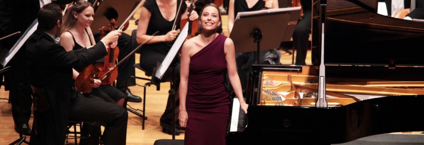 Judith Jauregui interpreta a Brahms junto con la Neubrandenburgische Philharmonie